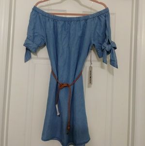 Denim, off-shoulder top